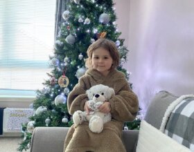 Heidi loves Cuddles the bear and says a big thank you to everyone who donated to send bears to children with cancer, like her